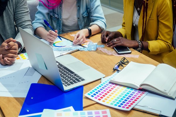 Pourquoi choisir une agence web à Lyon pour les projets personnalisés ?